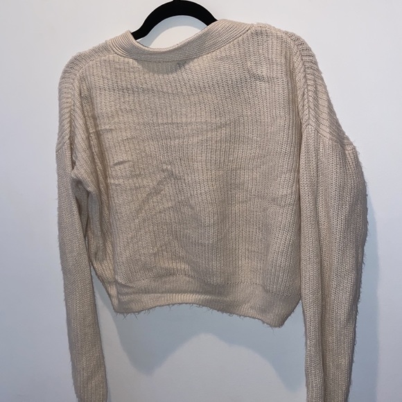 H&M Cropped Lace Up Sweater - Picture 4 of 5